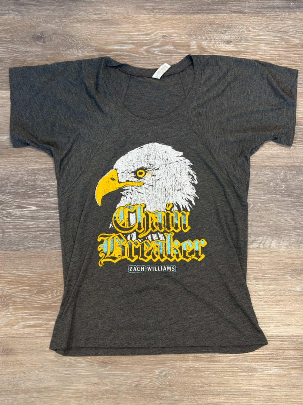 Zach Williams Chain Breaker Women’s Graphic Tee